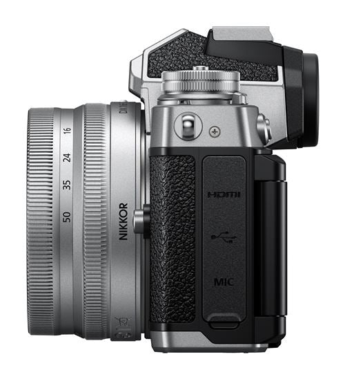 Nikon Z fc + 16-50 mm f/3.5-6.3 VR